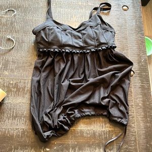 EUC LULULEMON SIZE 4 pritti tank